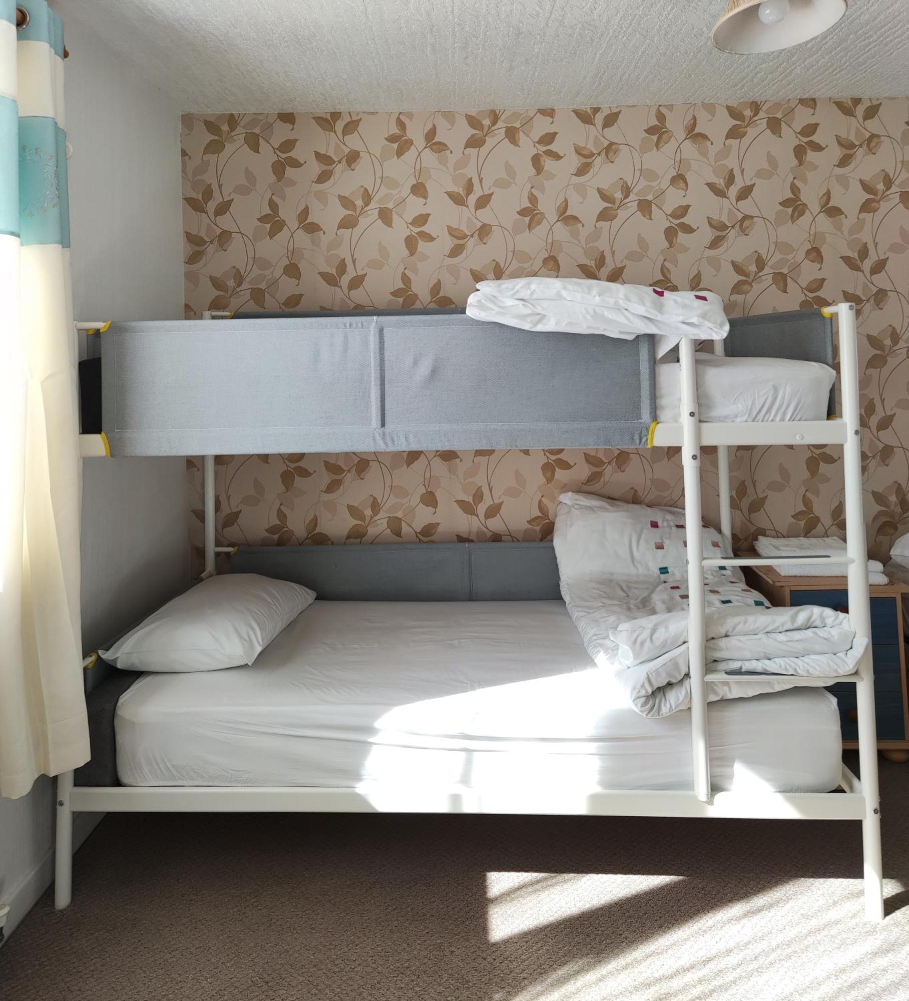 The Highfield Private Hotel Blackpool Bagian luar foto